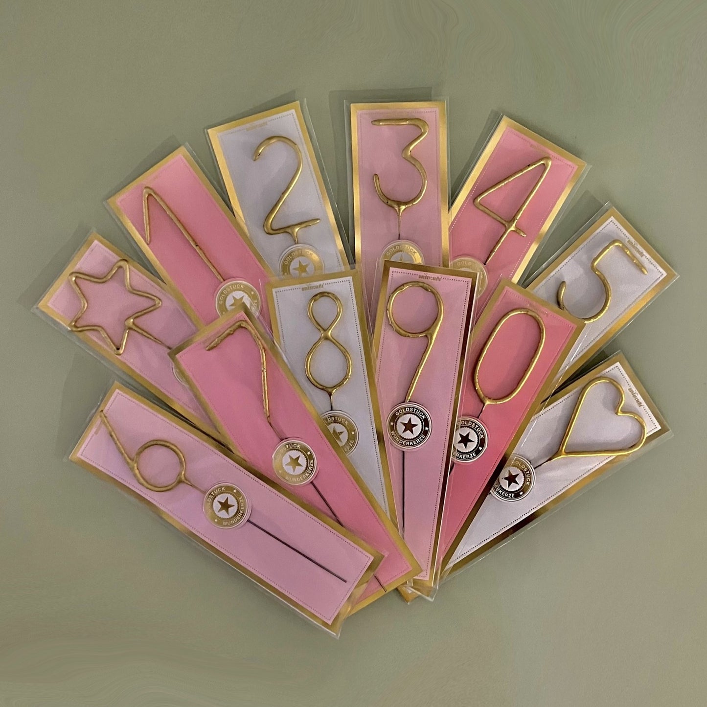 Cake poppers
